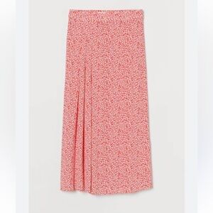 H&M red and white floral print midi dress. Size 6 . New. No tags.